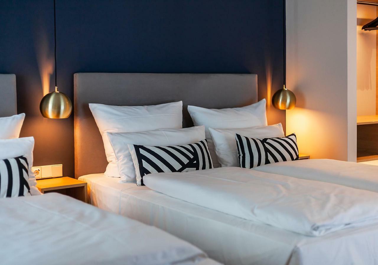 Hotel Wittorf นอยมึนสเตอร์ ภายนอก รูปภาพ