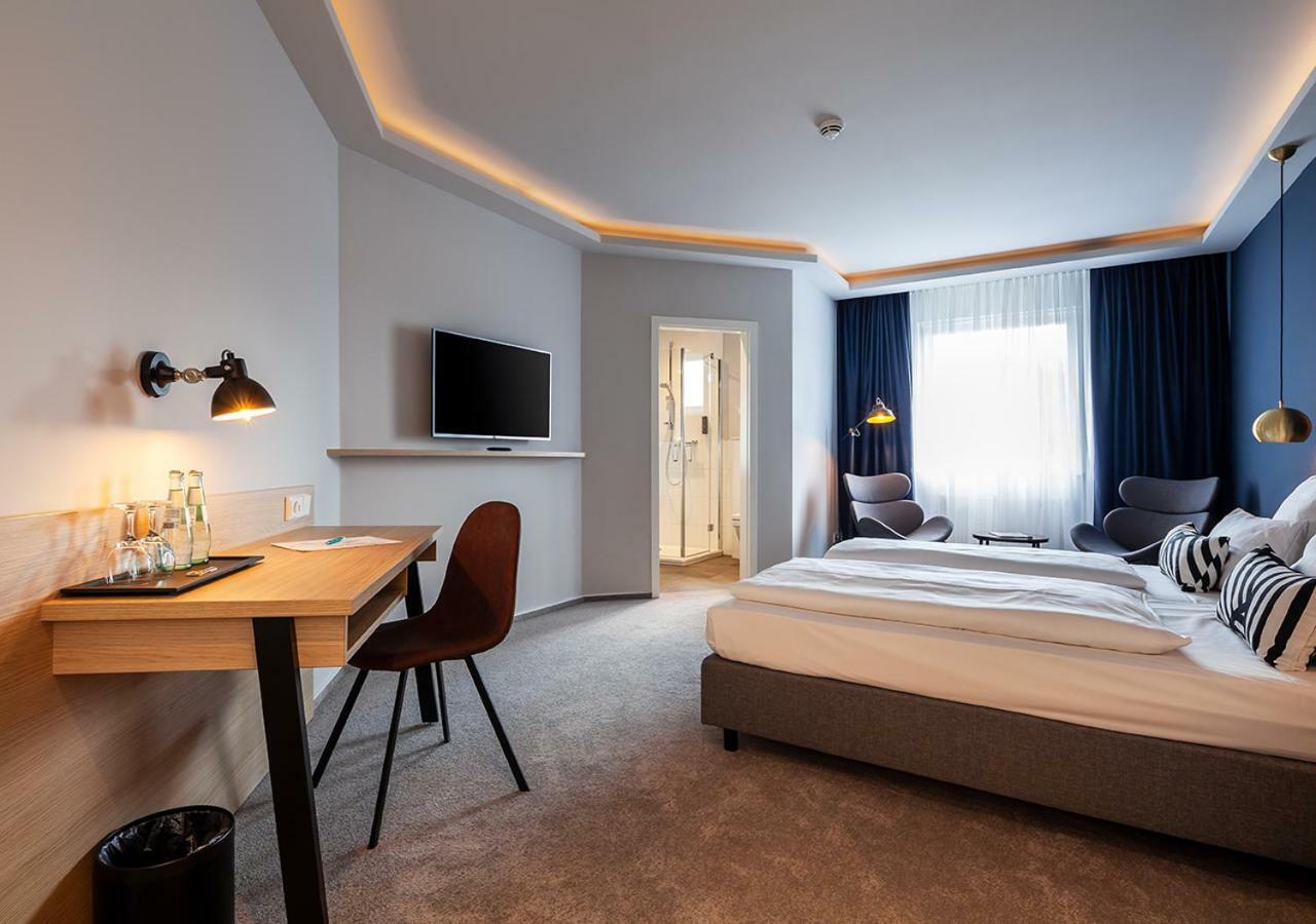 Hotel Wittorf นอยมึนสเตอร์ ภายนอก รูปภาพ